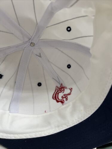 trucker hat baseball Cap Vintage Cloth Snapback Embroidered Husky Oil Cool Hat Item image 7