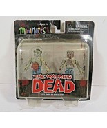 The Walking Dead Mini Mates Series Guts Zombie &amp; Burning Zombie Diamond ... - £6.75 GBP