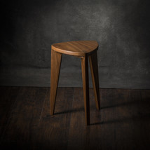 Walnut wood three legged stool - Flat seat - Handmade - Natural finish - 18&quot; hei - £187.04 GBP