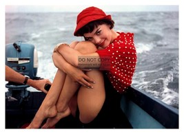 Natalie Wood Riding On Boat At Sea Smiling 5X7 Photo - £6.68 GBP