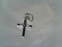 Estate Silver Etched Religious CROSS Charm or Dainty Pendant –0.75 x 0.5 inches - £5.38 GBP