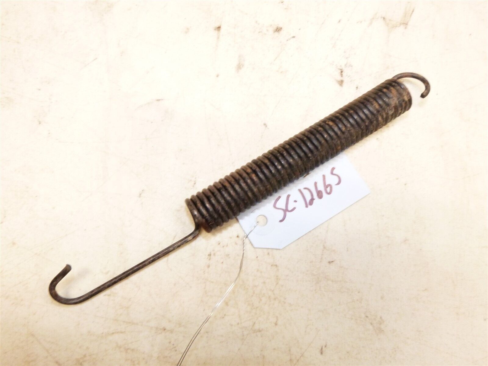 Husqvarna YTH-24V48 Riding Mower Lift Assist Spring - $9.13