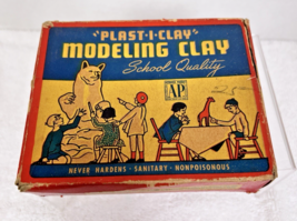Vintage American Art Modeling Clay Children Bear Figure Original Box No 7K - $16.34