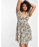 NEW ASOS DESIGN SZ 8 Babydoll Mini Skater Dress in Animal Print Puff Sleeve - $372.27 MXN