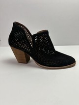 Jeffrey Campbell Laser Cut Boots Pull On Stacked Heel Womens 9.5 - £34.16 GBP