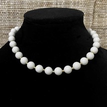 Vintage White Lucite and Gold Bead Choker Necklace, Unsigned 1970s - $152.05 MXN