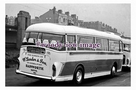 gw0040 - Landers of Rainworth Coach 833 HVO at Blackpool 1961 - print 6x4 - £1.99 GBP