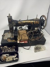 ANTIQUE WHITE FAMILY ROTARY SEWING MACHINE FR270384 WITH CASE-LIGHT-MOTOR - $144.30