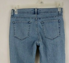 Lee Natural Fit Light Wash Mid Rise Capri Jeans Waist 28&quot; Inseam 22&quot; - £13.13 GBP