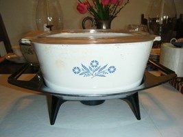 Corning Casserole With Cover Cornflower Blue 2.5 Quart With Chrome Holder Candle - £43.10 GBP
