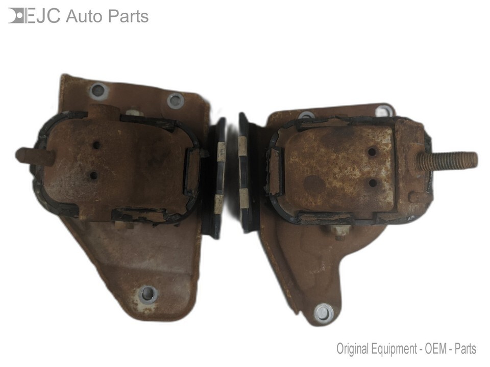 Motor Mounts Pair For 03-04 Ford Expedition  5.4 - $51.93