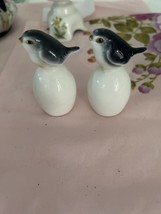 Vtg Bluebird Salt And Pepper Shakers. - £6.23 GBP