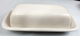 Threshold White Porcelain Butter Dish with Lid  Box 65-5 - £15.74 GBP