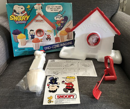 Snoopy &amp; Friends Sno Cone Machine Hasbro 28805 1999 Charlie Brown Lucy W... - £9.93 GBP