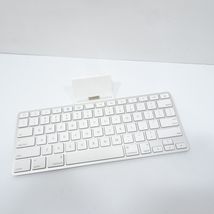 Apple iPad Keyboard Dock A1359 30-Pin 1st, 2nd Generation iPad Accessory - $17.09