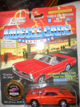 Johnny Lightning Muscle Cars Orange &quot;&#39;70 Super Bee&quot; Mint On Card 1/64 Scale - £3.98 GBP