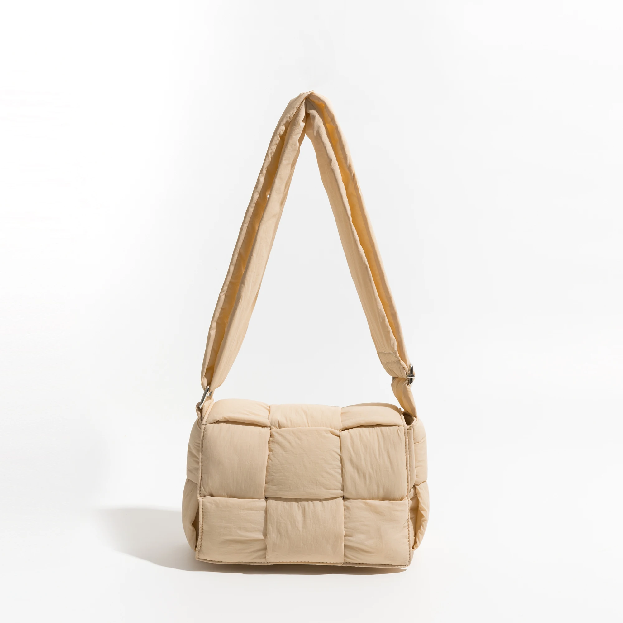 KOKOPEAS Padded Messenger Puffer Bag for Women Handmade Woven Flap Cotto... - £36.57 GBP