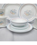 Corelle Country Cornflower 21-Pc Dinnerware Set 1980&#39;s - $168.29