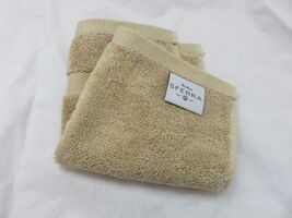 2 Sferra Bello Almond Washcloths NWT - $488.06 MXN