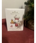 2011 Hallmark Keepsake ~ Hapiness Is a Warm Cookie ~Peanuts Gang Snoopy ... - $50.39