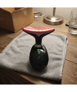 Red Light Therapy for Face &amp; Neck – LuxRenew LED Mask Light (630nm &amp; 850... - $490.86 MXN