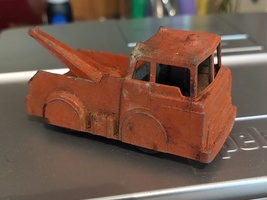 1950's MidgeToy Tow Truck All Metal Good Condition  - $6.00