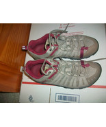 Ecco Girl&#39;s Size 4 M Youth Tennis Shoes - $46.65 CAD