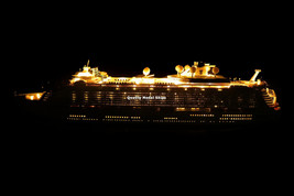 MS Harmony of the Seas Ocean Cruise Liner Ship Model 36&quot; with Lights 1:400 - $999.00