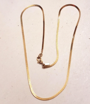 Monet Necklace 18&quot; Herringbone Serpentine Liquid Goldtone Chain VTG patent clasp - £15.52 GBP