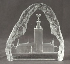 Sweden NYBRO Crystal Molded Cut Figurine Paperweight Stockholm City Hall - £21.22 GBP