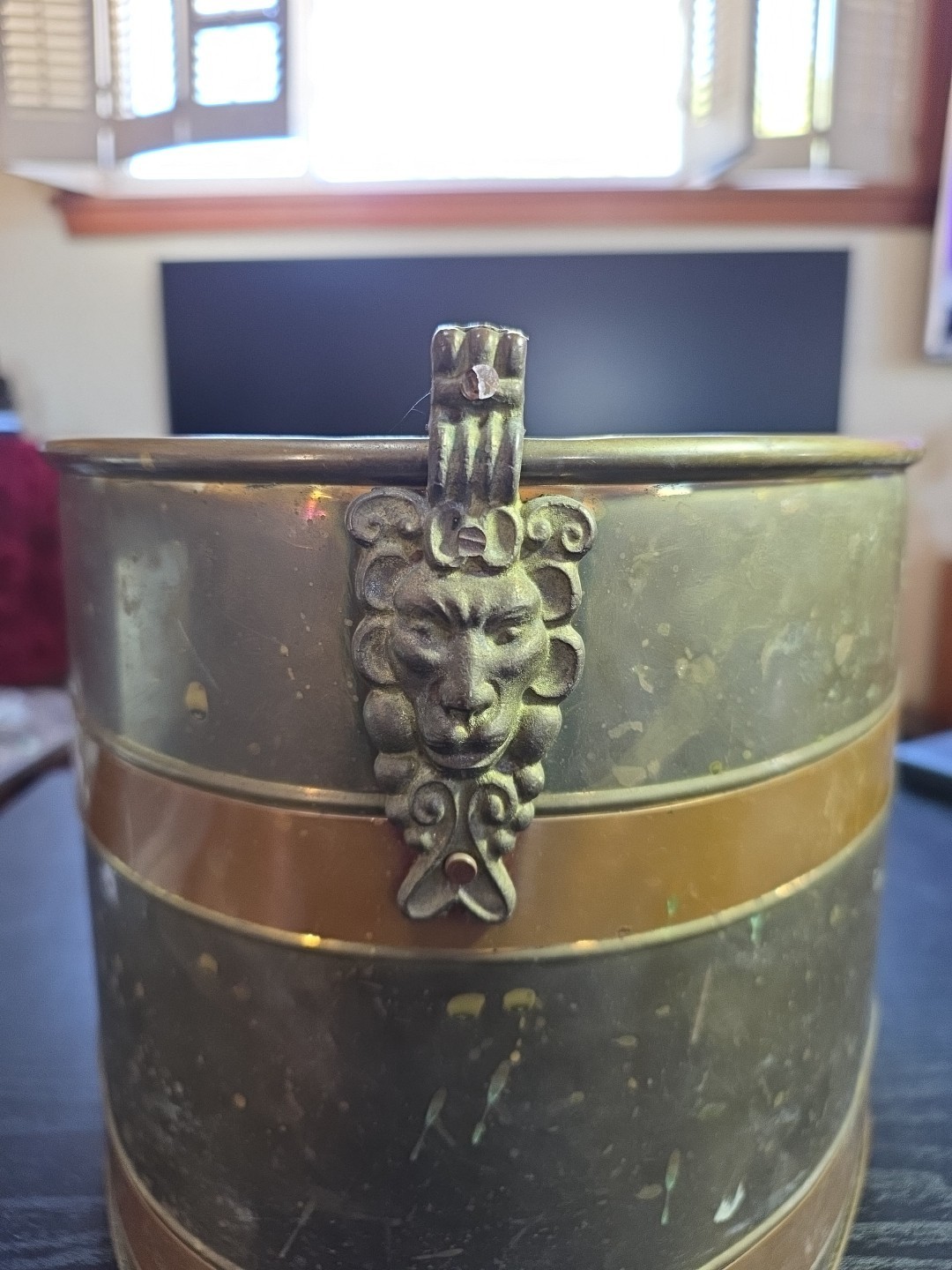 Vtg Brass Planter Lion Face On Sides 6.5X8.5X10.5  Item image 6