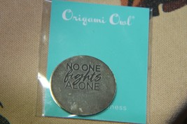 Origami Owl Large Plate (new) NO ONE FIGHTS ALONE - SILVER - £11.40 GBP