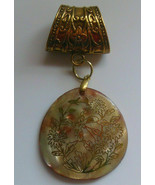 VIntage Gold-tone Scarf Ring W/Floral Inlay Shell Pendant - £14.05 GBP