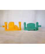 Fisher Price Little People Construction Gas Pump Yellow Fence + Garden F... - $113.09 MXN