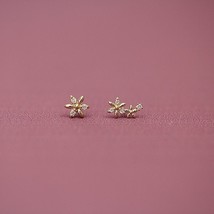 9k Solid Gold Flower Unique Crystal Stud Earring Mini Dainty Women Minimal Simpl - £51.98 GBP