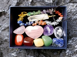 Meditation Spiritual Healing Crystals Chakras Stone Set: Tumbled Stones PLUS Dir - £19.97 GBP