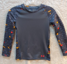 Under Armour boys girls coldgear youth Medium gray geometric print sleeves - $10.39