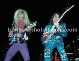 Mr Big - Billy Sheehan and Paul Gilbert - 8x10 Color Photograph - €12,63 EUR