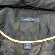 GAP Vest Women’s Black Medium Puffer Removeable Hoodie Primaloft Zip Up Pockets image 4