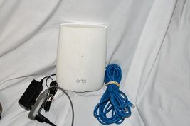 Netgear Orbi RBS50 Satellite Home Mesh WiFi Tri-band Router w long cable - $1,069.27 MXN