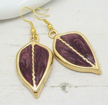 Vintage 1980s Gold Plated Purple Enamel Floral Leaf Drop EARRINGS Jewellery - $17.98