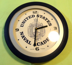 DISCONTINUED VINTAGE WORKING UNITED STATES NAVAL ACADEMY USN WALL CLOCK - $665.38 MXN