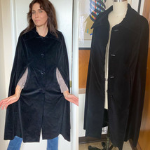 VTG Velvet Cape black S M XS Vintage Cloak Coat Poncho Costume OSFA - £78.95 GBP
