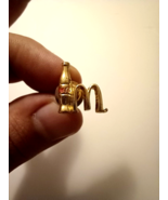 Vintage Coca-Cola McDonalds Yellow Gold Tone Enameled Bottle & "M" Collar Pin - €9,00 EUR
