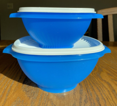 Tupperware Servalier Lot of 2 Bowls 3 &amp; 5 Cup Blue Sheer Touch Seal Whit... - £31.23 GBP