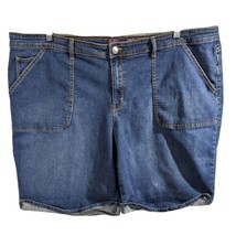 Gloria Vanderbilt Bermuda Jean Shorts Size 24W Large Pockets Roll Up (Flaw) - £15.18 GBP