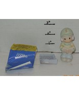 1992 Precious Moments Enesco Sugar Town &quot;Phillip Boy Carolling&quot; 529494 R... - $48.43 CAD