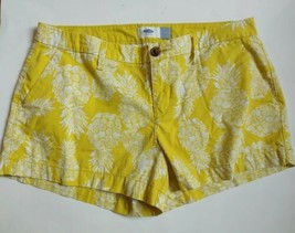 Old Navy Chino Shorts Womens Size 6 Yellow Pineapples Cotton - £15.50 GBP