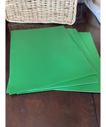 Set of 4 green office depot quality folders - $184.32 MXN