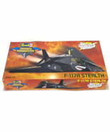 REVELL Thunder Squadron F-117A Stealth 1:72 SCALE-SnapTite Model Kit - $489.09 MXN